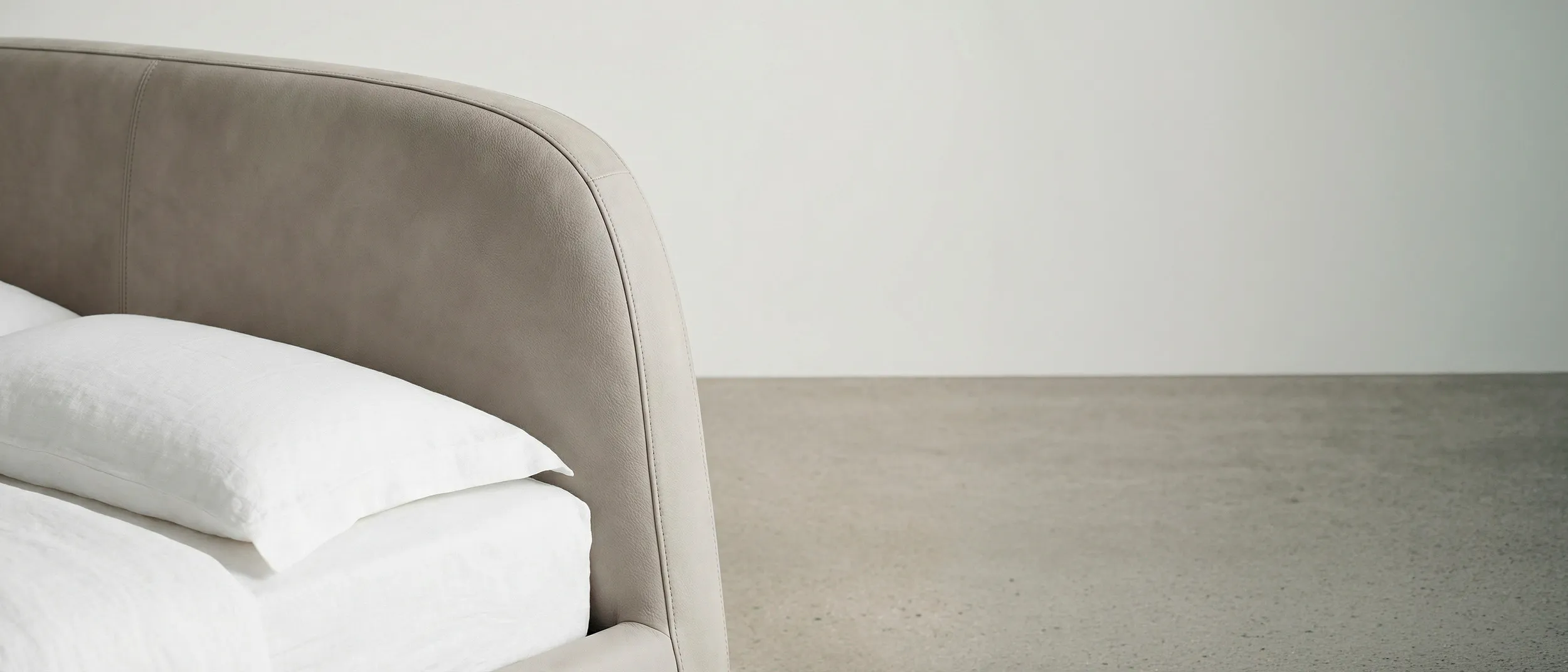 Кровать с подъемным механизмом от мебельной фабрики